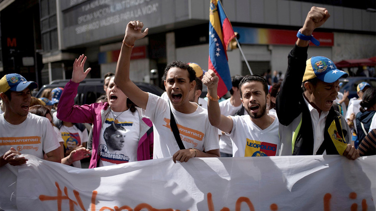 Venezuela'da taraflar yeniden sokakta