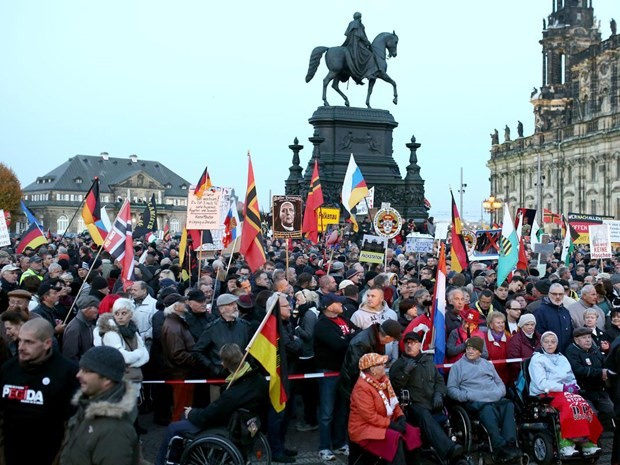 Almanya'da yabancı ve İslam karşıtı gösteri