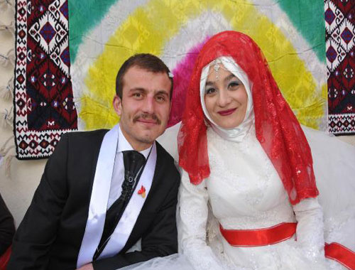  Kız kaçıran imama Hakkari'de düğün