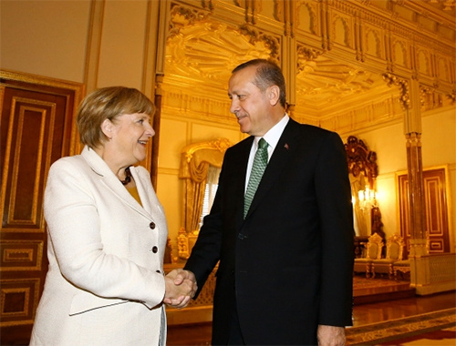 Merkel ile Erdoğan ile görüştü, Türkiye'nin AB üyeliği ve vize için söz verdi