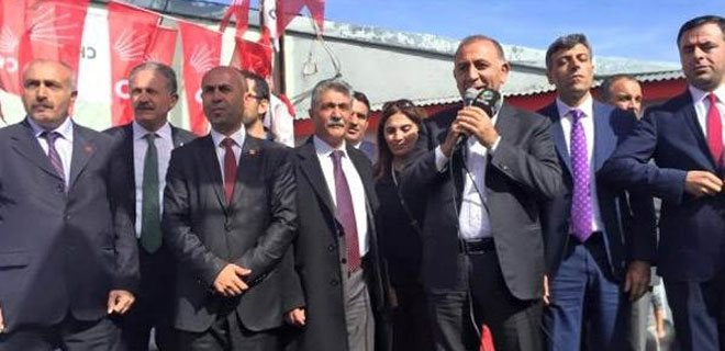 Gürsel Tekin'e memleketinde büyük şok!