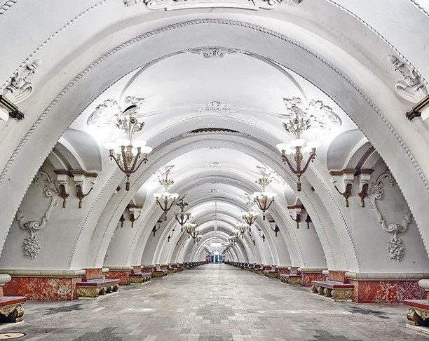 Tasarım harikası metro istasyonları