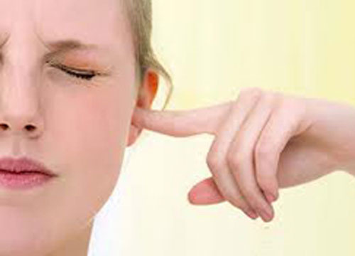 Kronik orta kulak iltihabı ve kulak zarının delinmesi… 
