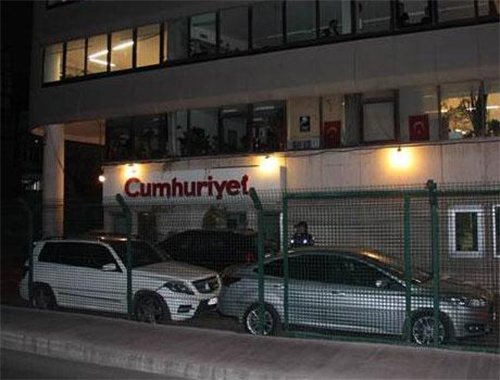 Cumhuriyet Gazetesi'ne saldırı ihbarı
