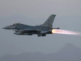 Türk F16'ları sınırdaki IŞİD köyünü vurdu!