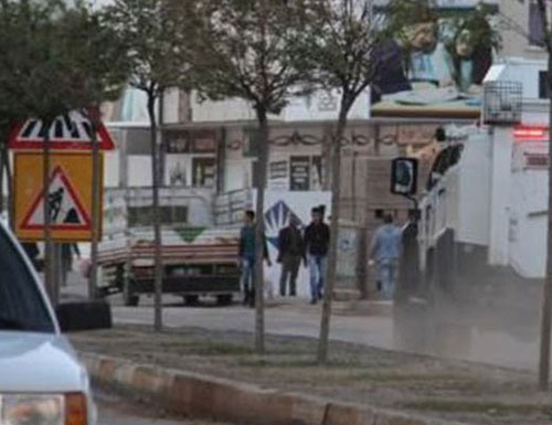 Diyarbakır'da olay PKK pankartı