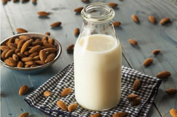 Büyüklerin süt içmesi için 10 muhteşem neden
