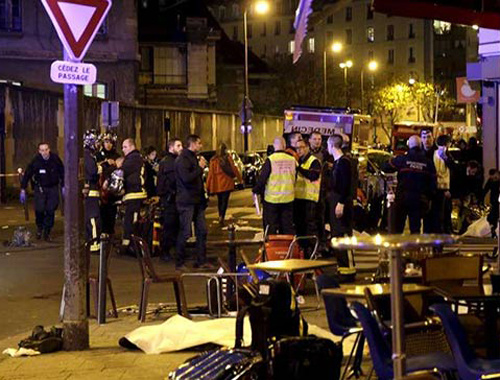 Paris'i kim vurdu? IŞİD mi El Kaide mi?