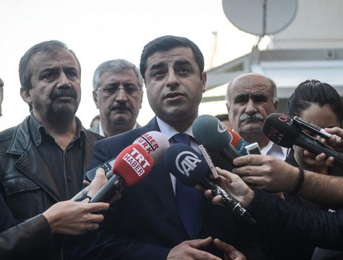 Demirtaş, büyükelçilerle yemekte buluştu