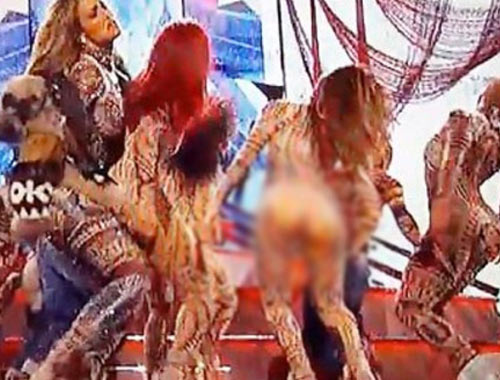 Jennifer Lopez'in şovunda popo kazası