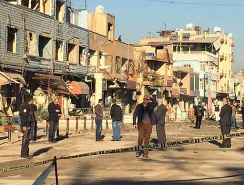 Adana'da karakola silahlı saldırı