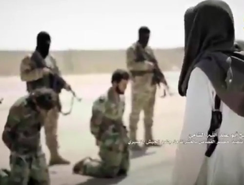 Nusra'dan IŞİD'i aratmayan katliam videosu!