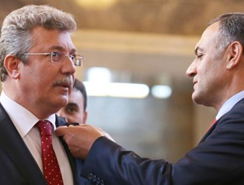 AK Partili Akbaşoğlu kaydını yaptırdı