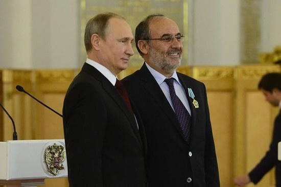 Putin'den Salih Kapusuz'a devlet nişanı