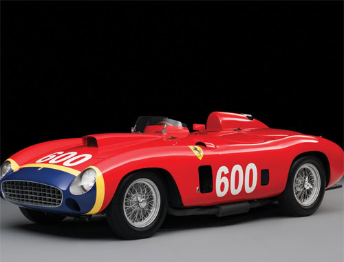 1956 model Ferrari öyle bir fiyata satıldı ki