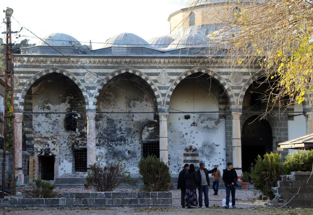 Diyarbakır'daki tarihi camideki tahribat ortaya çıktı