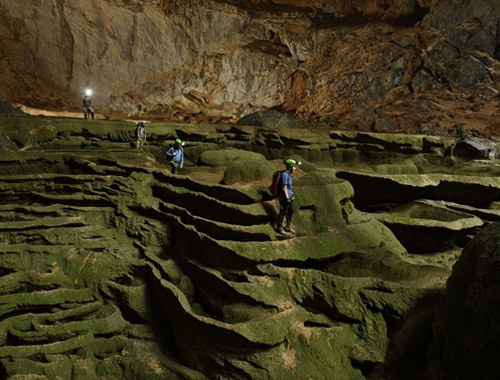 Türkiye'nin ilk volkanik kökenli mağarası