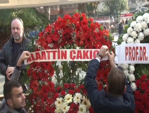 Alaattin Çakıcı'nın gönderdiği çelenk olay oldu