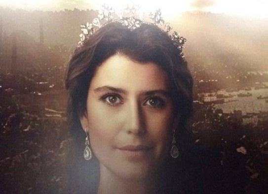 Beren Saat Kösem Sultan oldu! İşte ilk fotoğrafı