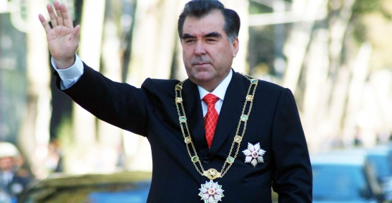 Tacikistan Cumhurbaşkanı Rahman'a 'Ulusun Lideri' statüsü 