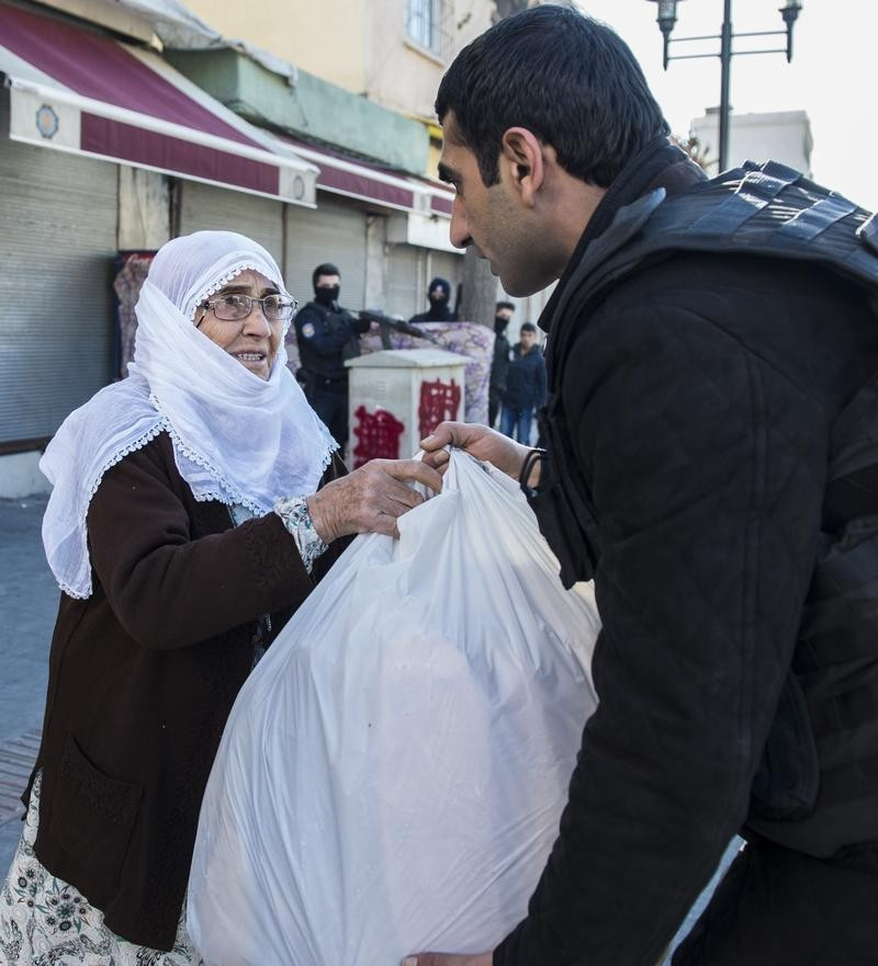 Sur ilçesindeki sokağa çıkma yasağı devam ediyor