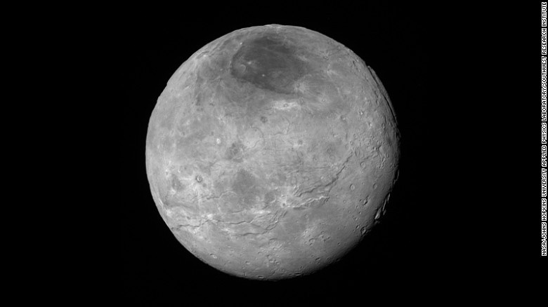NASA, Plüton'un yeni görüntülerini yayımladı