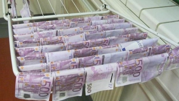 Nehir'de 100 bin Euro bulundu!