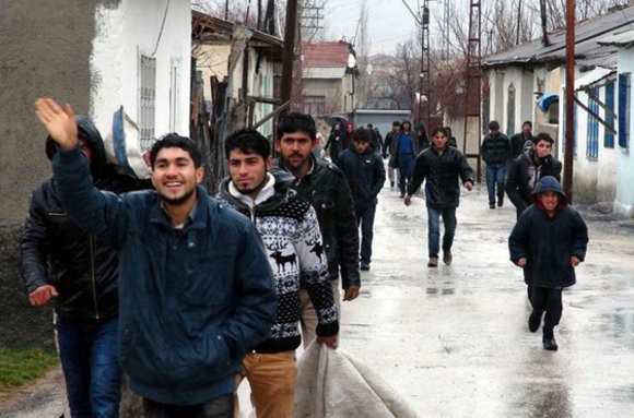 Elazığ'da yürek burkan görüntüler