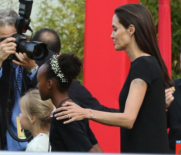 Angelina Jolie bu günlerde çok mutlu