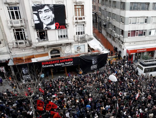 Gazeteci Hrant Dink binlerce kişi tarafından anıldı!