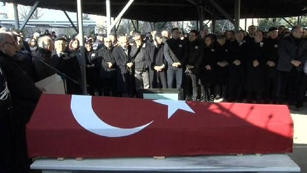 CHP'li Kamer Genç son yolculuğuna uğurlandı
