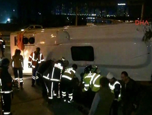 TEM'de korkutan kaza: 1 ölü 17 yaralı