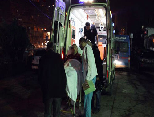 Polislere çekiçli saldırı! 5 polis yaralı