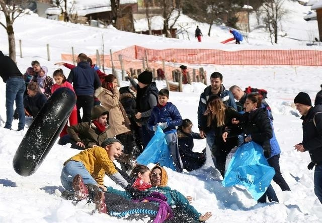 Kardan Adam Şenliğinde 22 kişi yaralandı!