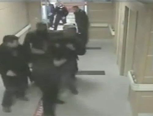 Hastanedeki kavga güvenlik kamerasında