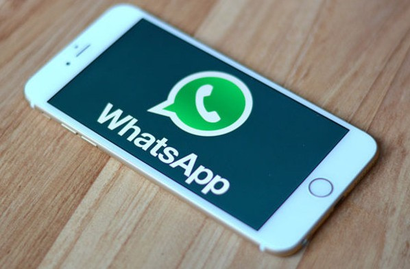 Whatsapp'ta çaktırmadan nasıl mesaj okuruz?