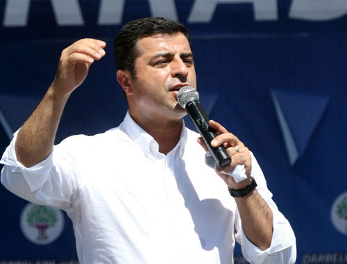 Demirtaş'tan Bahçeli'yi kızdıracak sözler! Sattın