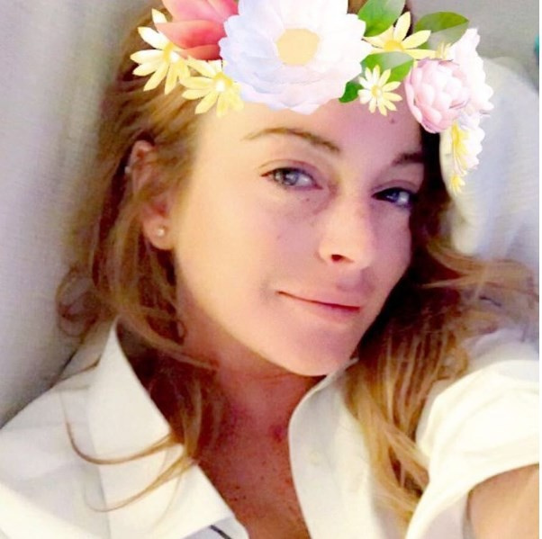 Lindsay Lohan bu sefer çıplak