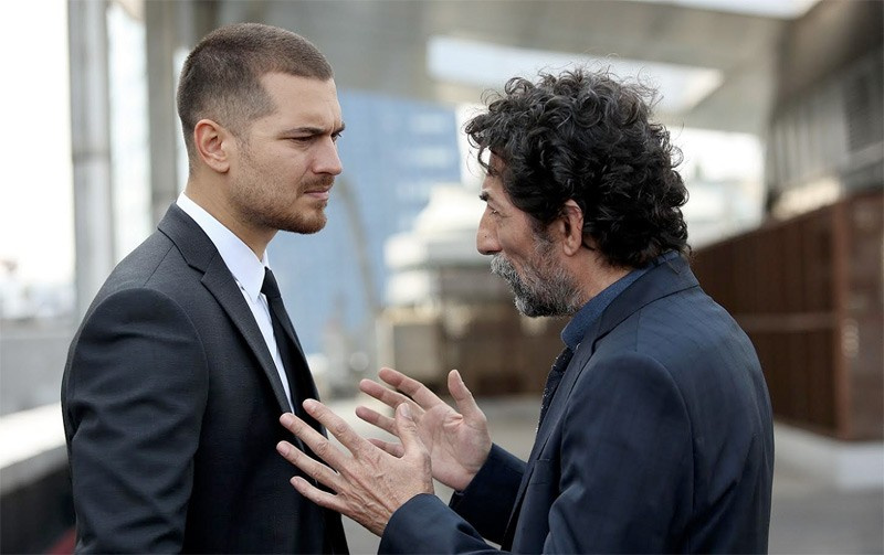 İçerde 5. bölüm Melek'in Sarp oyunu