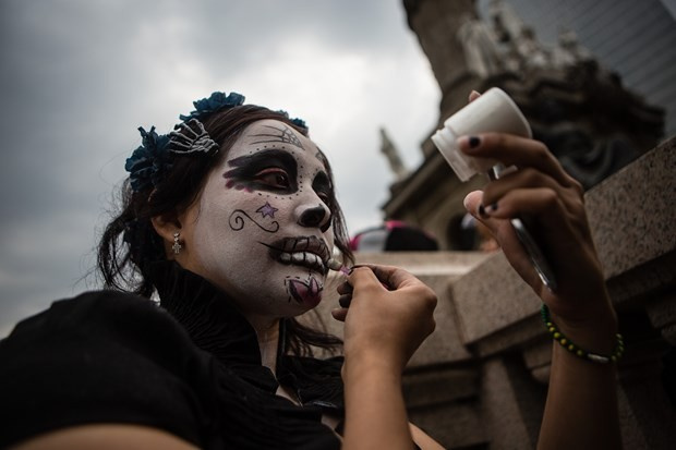 Meksika'da bir farklı festival ölüler gününü kutluyorlar!