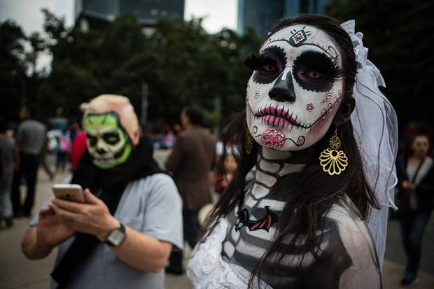 Meksika'da bir farklı festival ölüler gününü kutluyorlar!