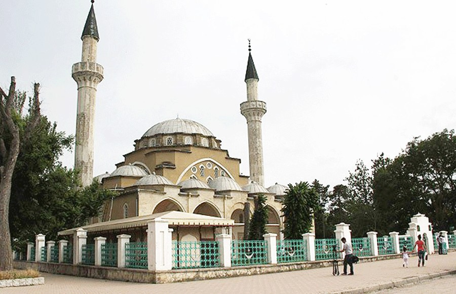 Rus parasında Mimar Sinan camisi