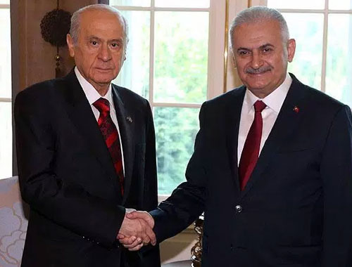 Bahçeli'den yeni anayasa için yeşil ışık!