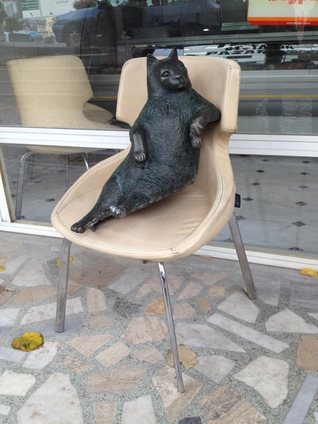 Fenomen kedi Tombili�nin heykeli bulundu Haber
