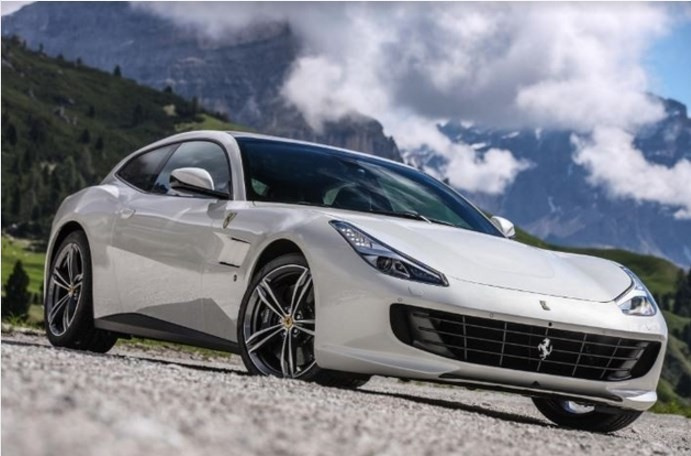 2.3 milyonluk Ferrari satışa çıktı