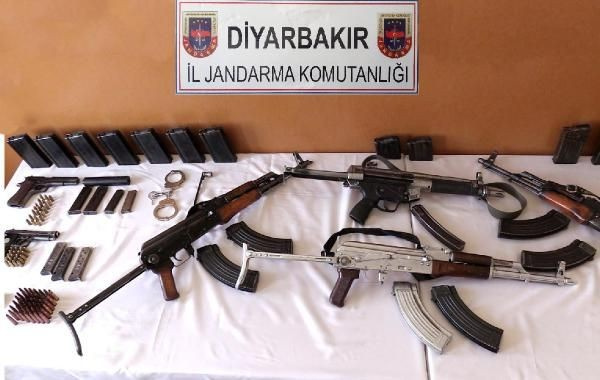 Diyarbakır'da PKK'nın gömülü silah deposu bulundu