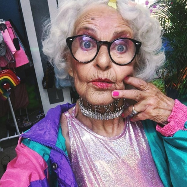 88 yaşındaki nine İnstagram'ın moda ikonu
