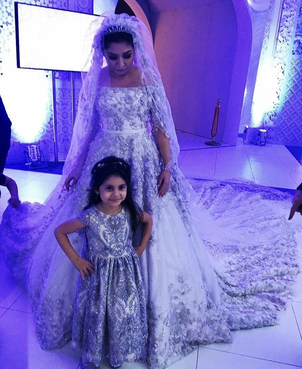 Rus milyarderin kızı evlendi! Düğünden gösteriş aktı