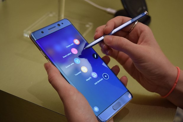 Samsung Note 7 için hediye dağıtıyor