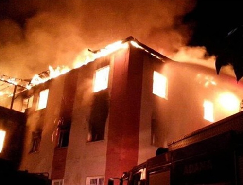 Adana Belediye Başkanı yangın sorusuna kızdı